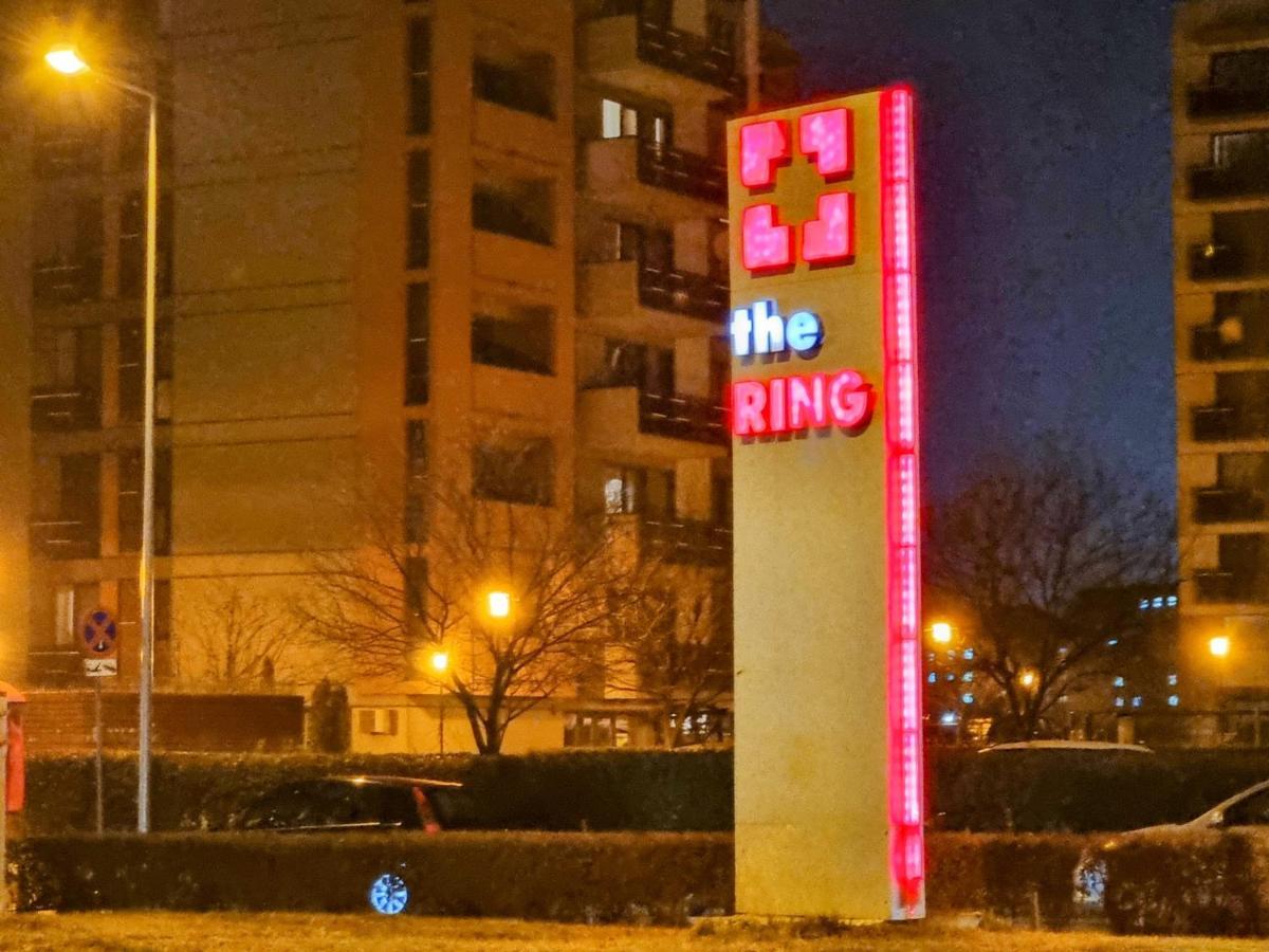 Ring *