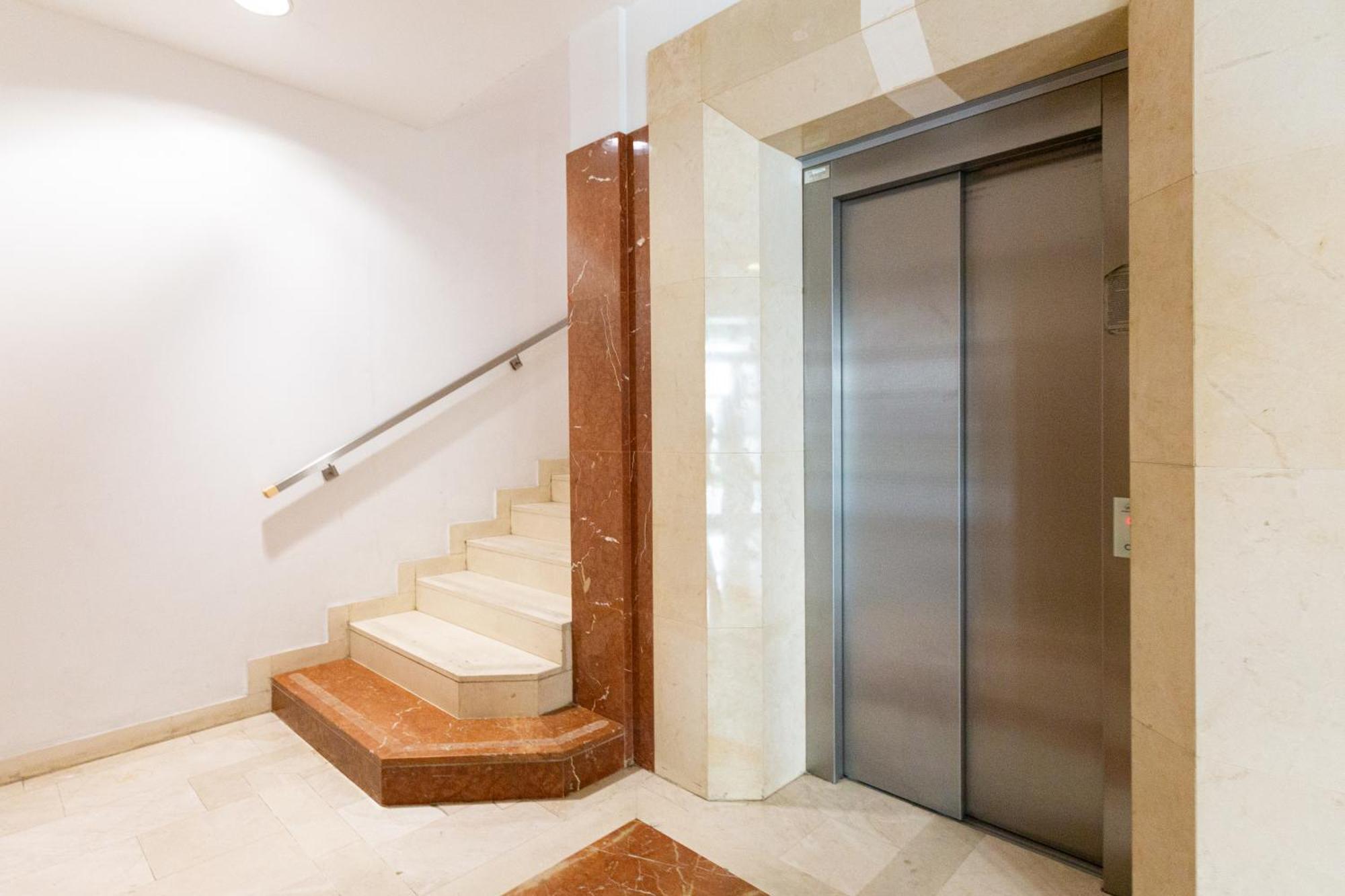 Ring Apartment *