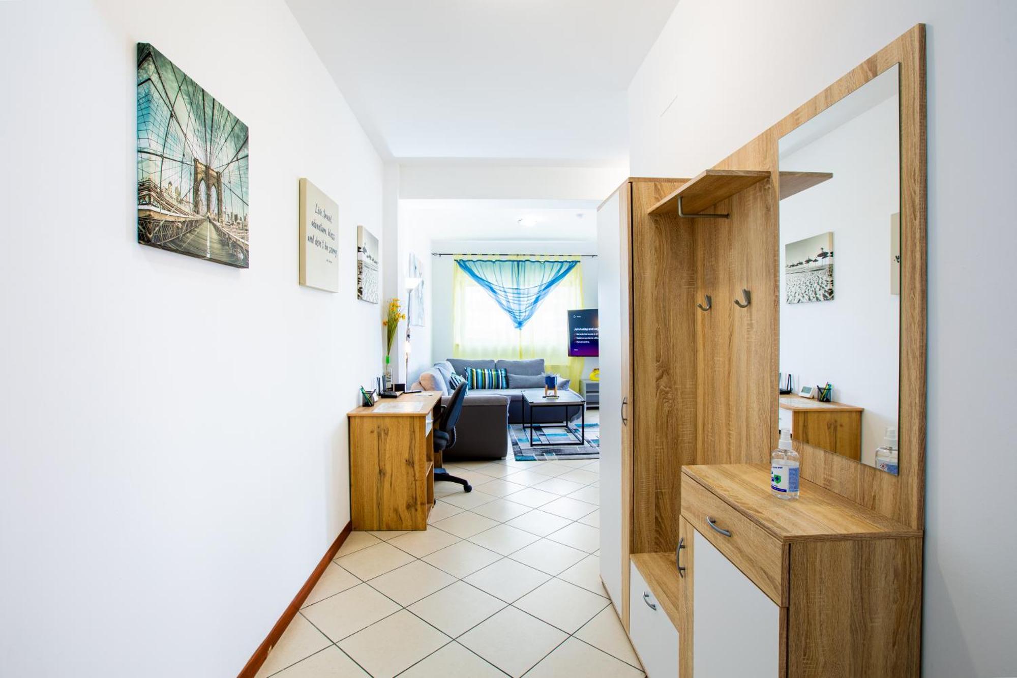 Ring Apartment